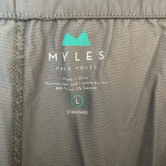 Myles Apparel Everyday Short - Fog - L - Picture 4 of 10